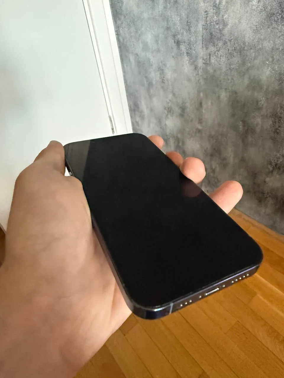 iPhone 13 Pro хорошее состояние 250 EUR 6
