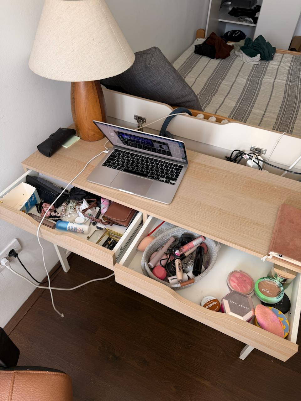 Стол IKEA ALEX 4