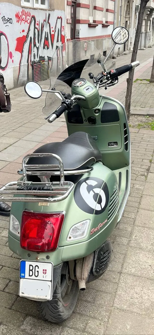 Скутер Vespa GTV 300 Sei Giorni 2018 4