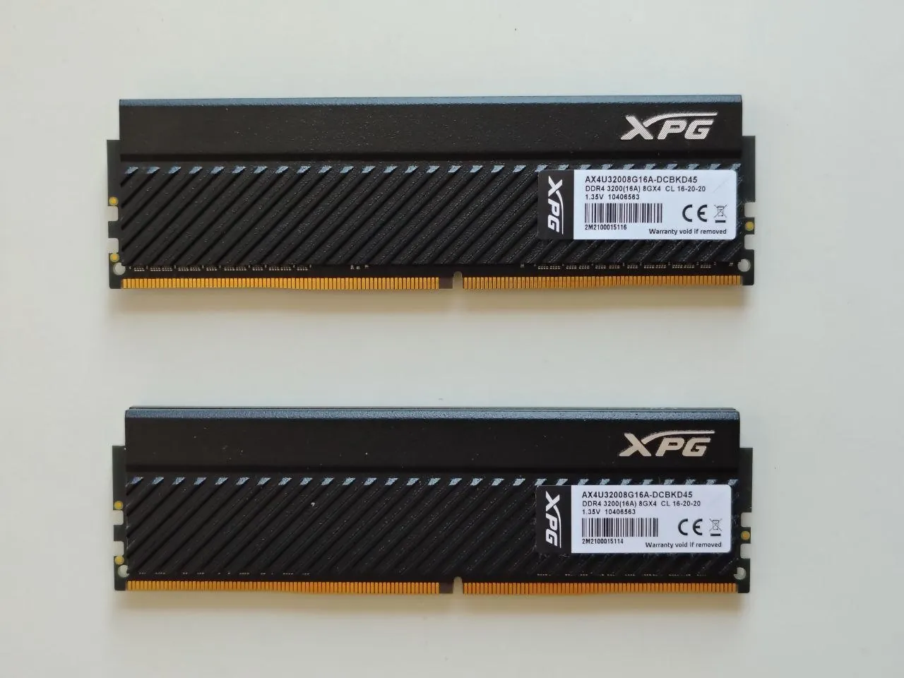ОЗУ 16GB ADATA XPG Gammix D45 DDR4 3200 1