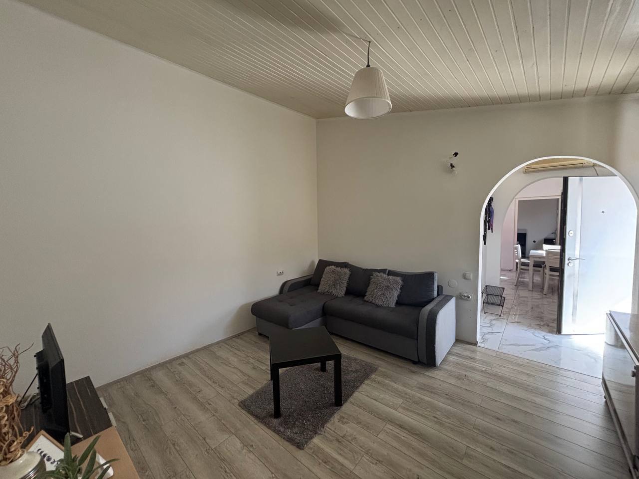 Двухкомнатная квартира на Звезде 4