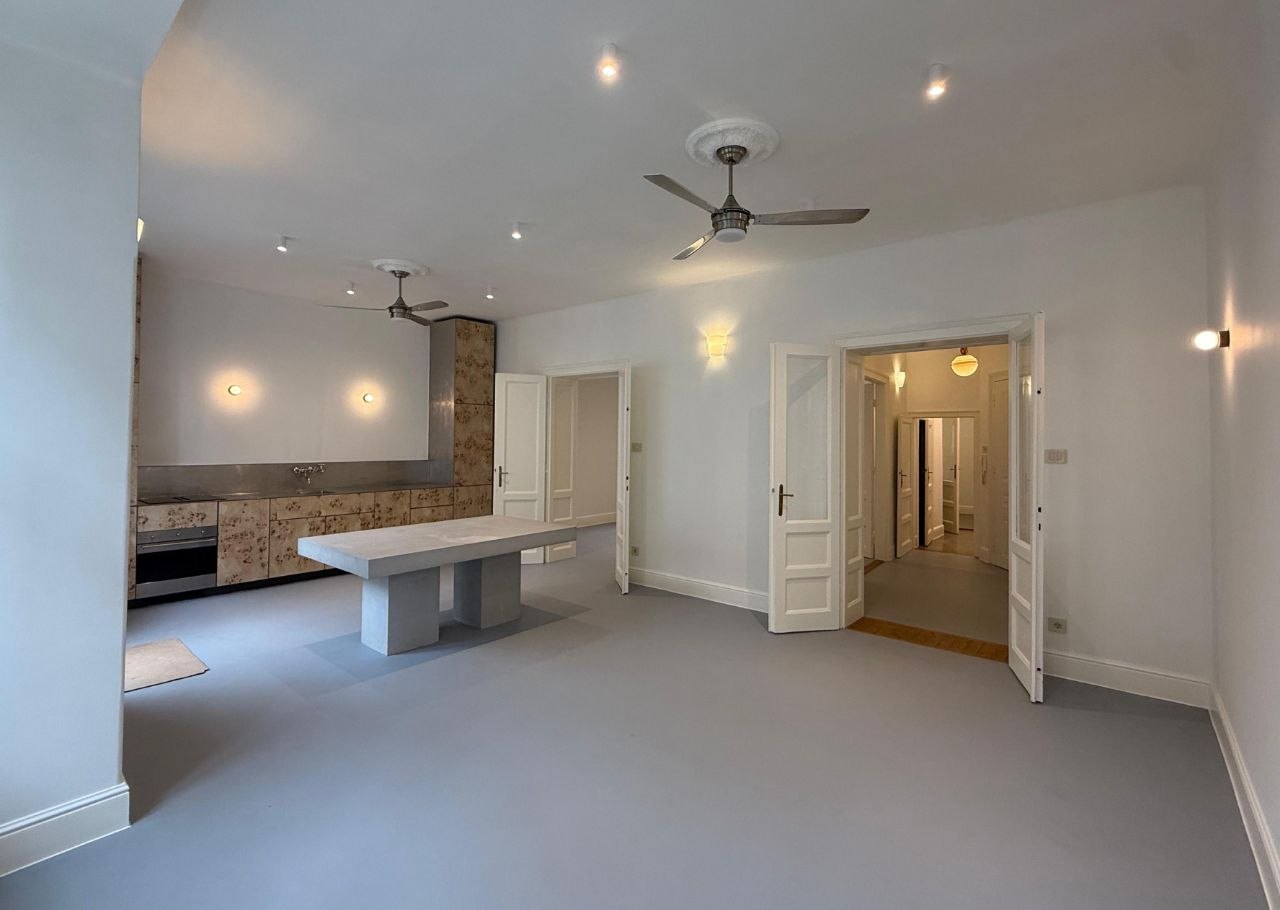 Отремонтированная квартира 95кв 3