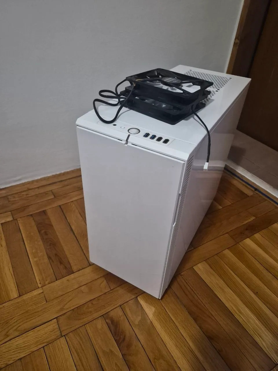 Миниатюра 1