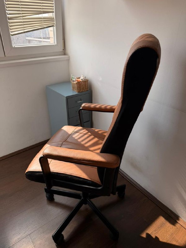 Кресло IKEA MILLBERGET 4