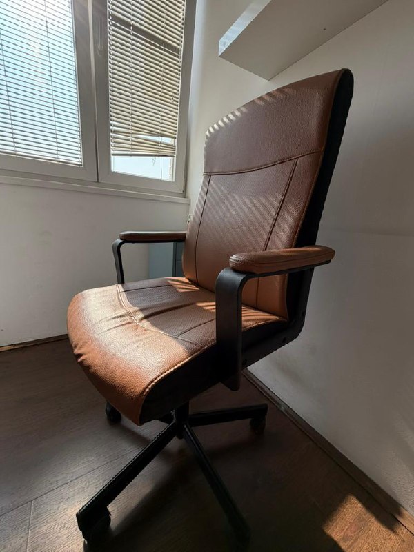 Кресло IKEA MILLBERGET 5