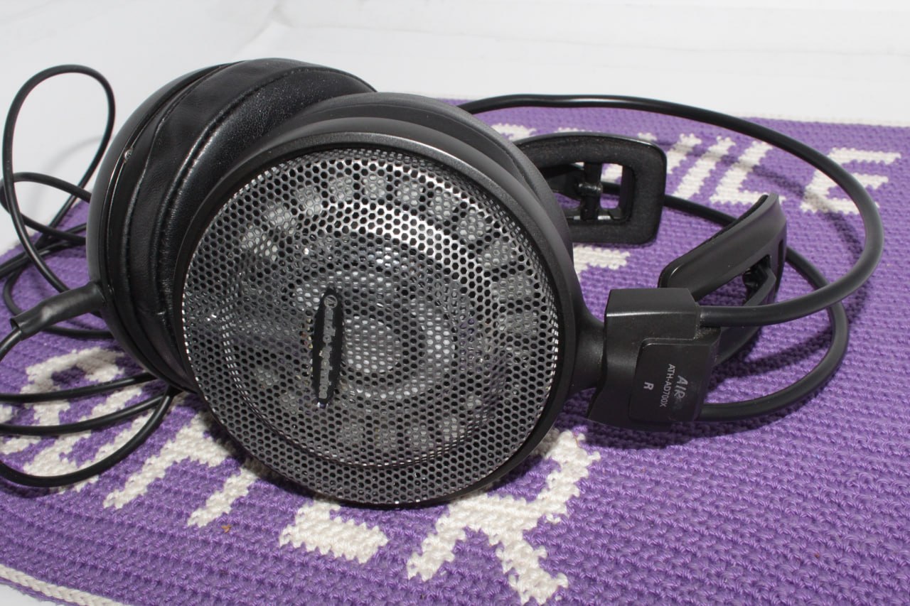 Наушники Audio-Technica ATH-M40x 4