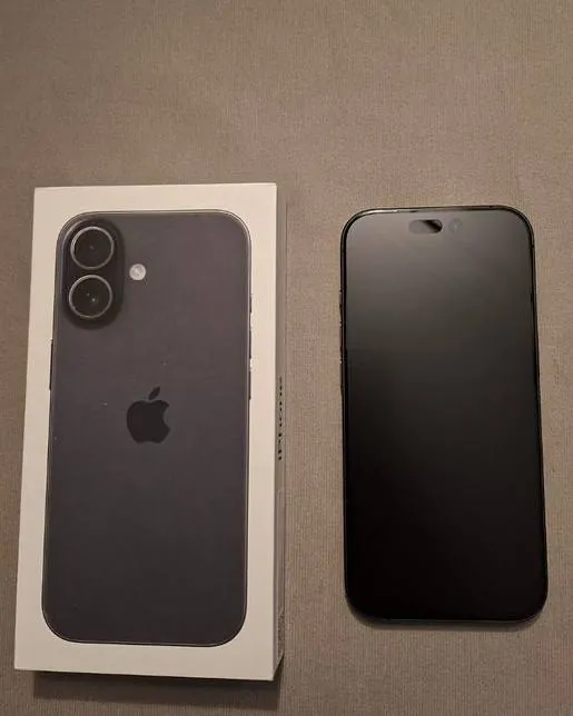 iPhone 17 256 ГБ полный комплект Белград 2