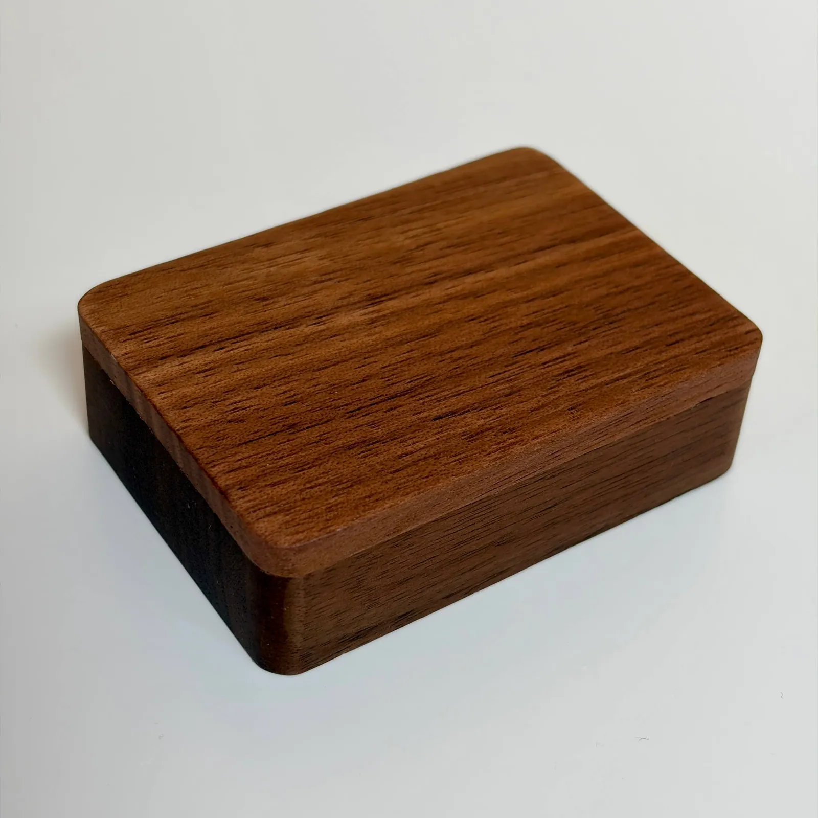 Шкатулка деревянная магнитная крышка 7x5 см 1