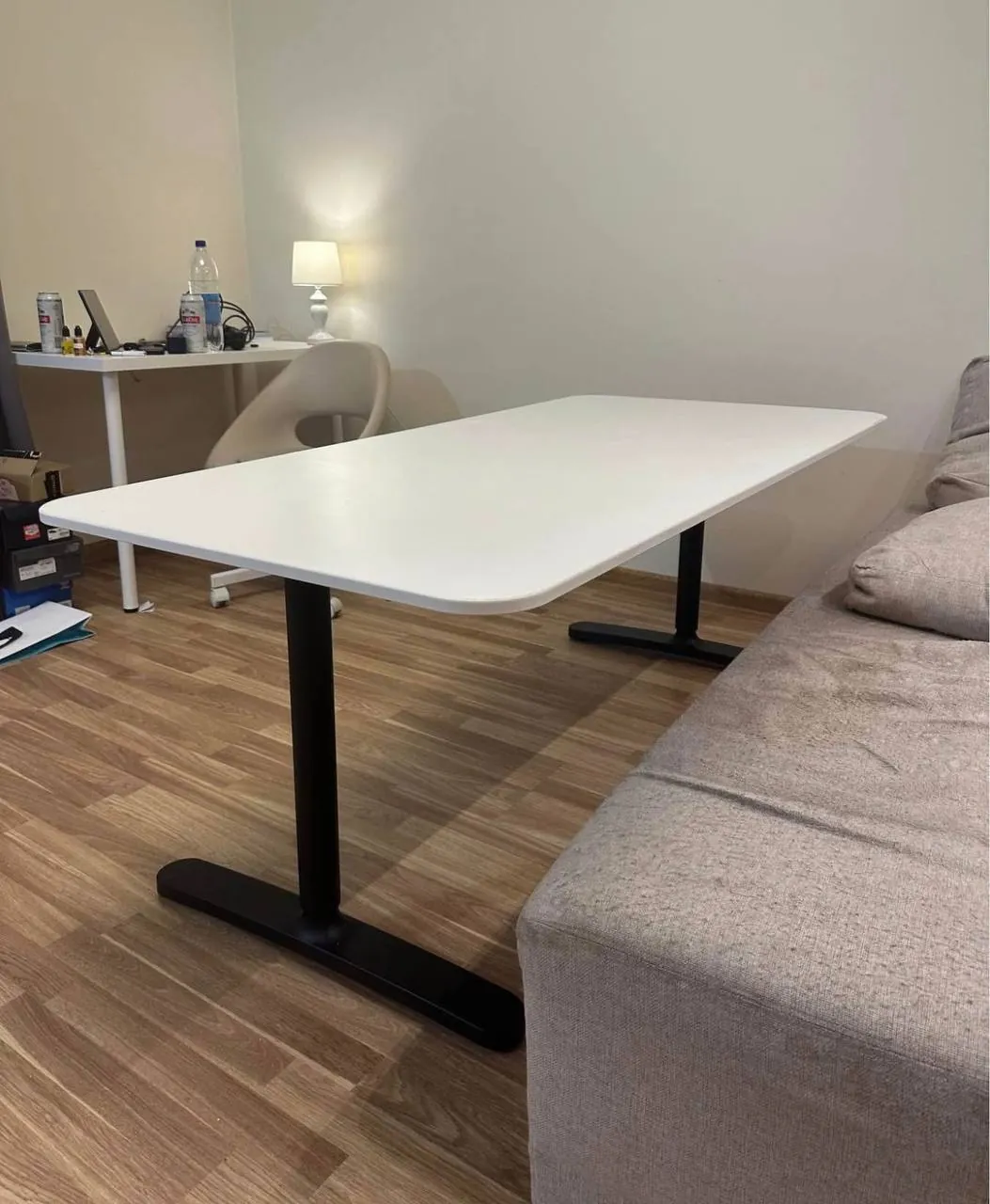 **Срочная распродажа в связи с отъездом!** Офисный стол **IKEA**. 1