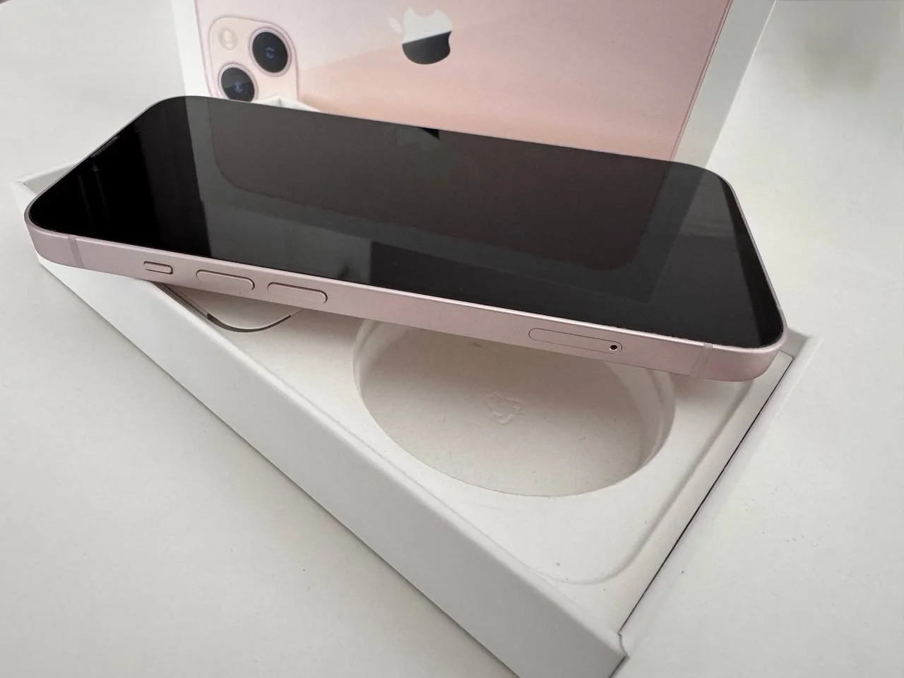 iPhone 13 2