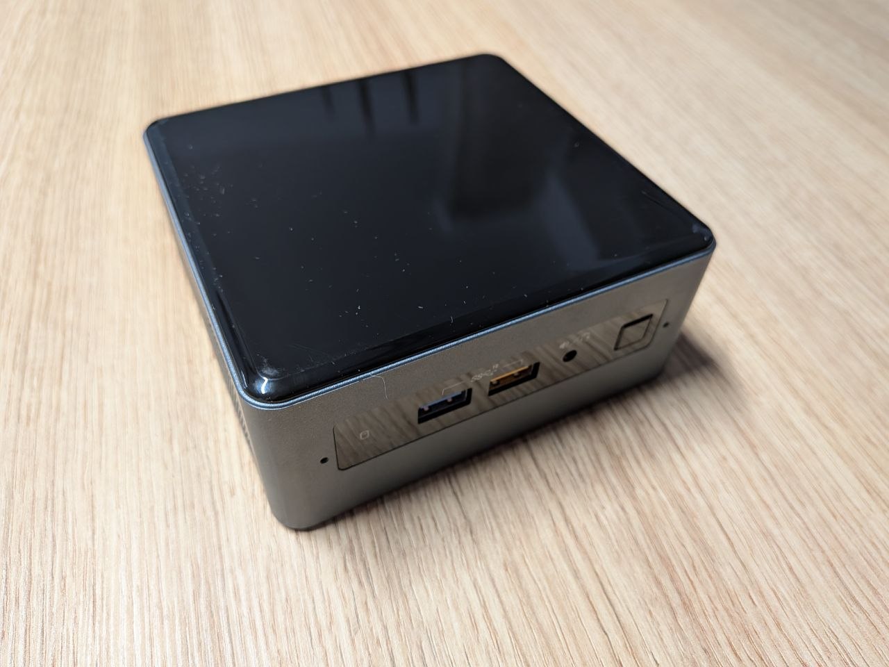 Мини ПК Intel NUC 1