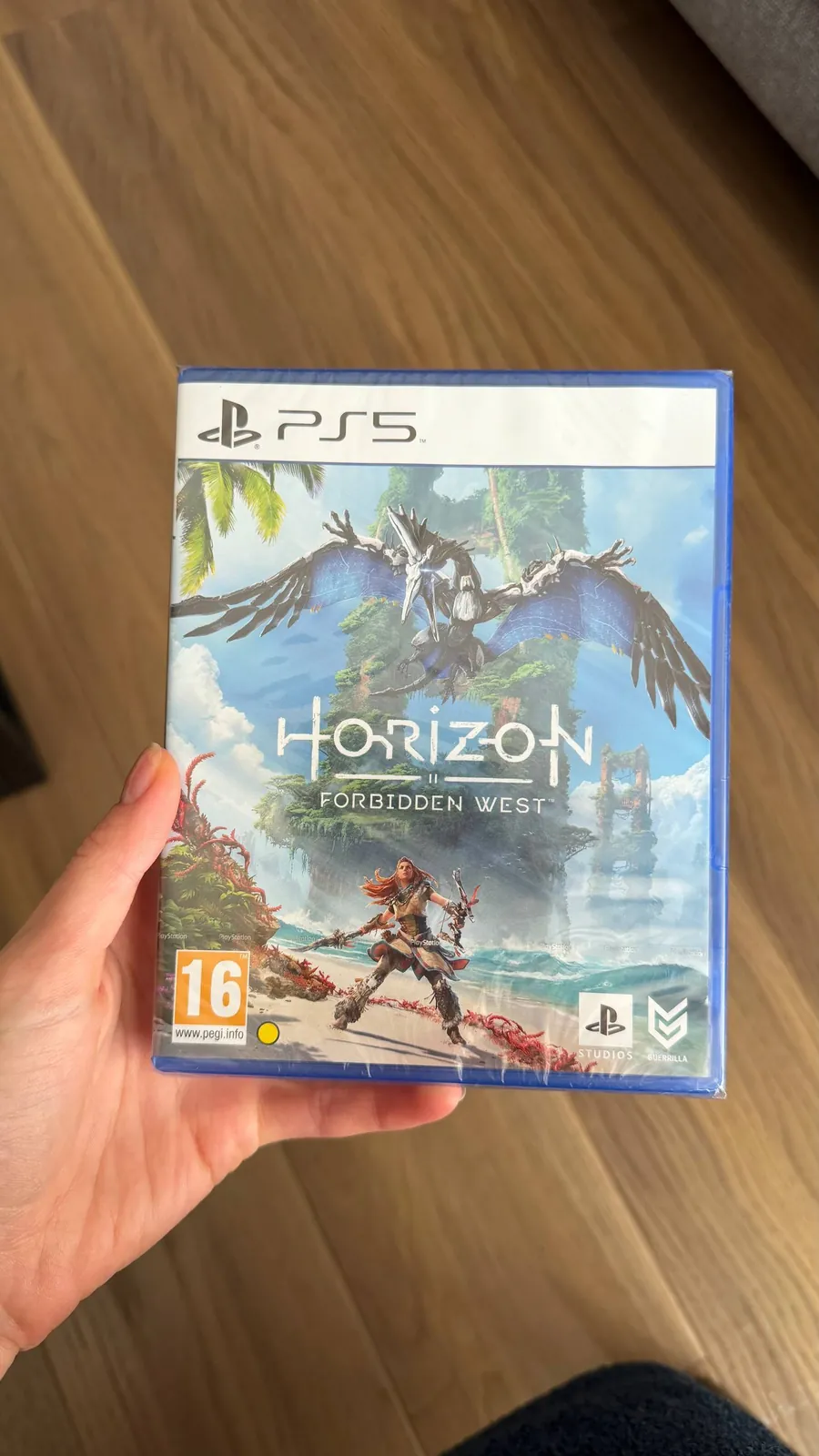 PlayStation 5 1ТБ с дисководом три джойстика 5