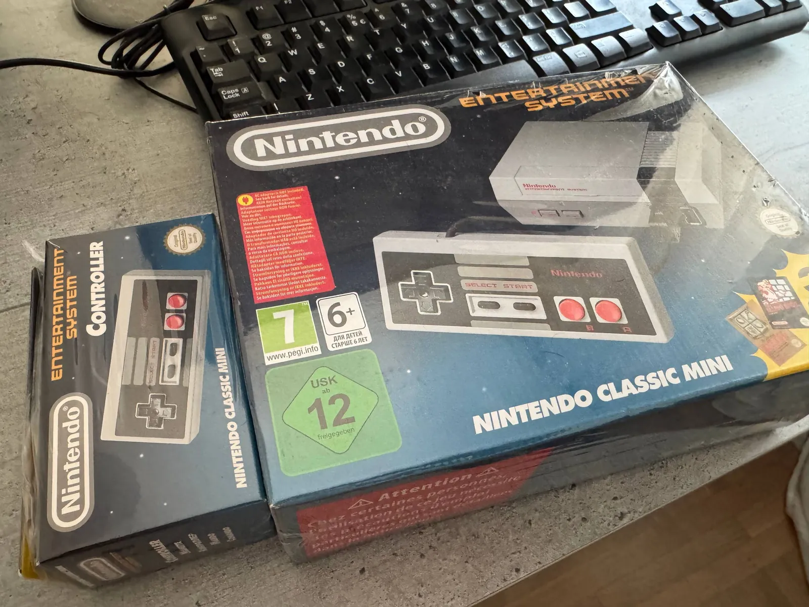 Nintendo Classic Mini нераспечатанная геймпад 1