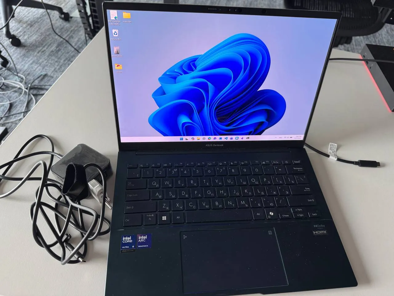 Ноутбук ASUS Zenbook 14 OLED 2025 Core Ultra 9 32GB 1TB 2