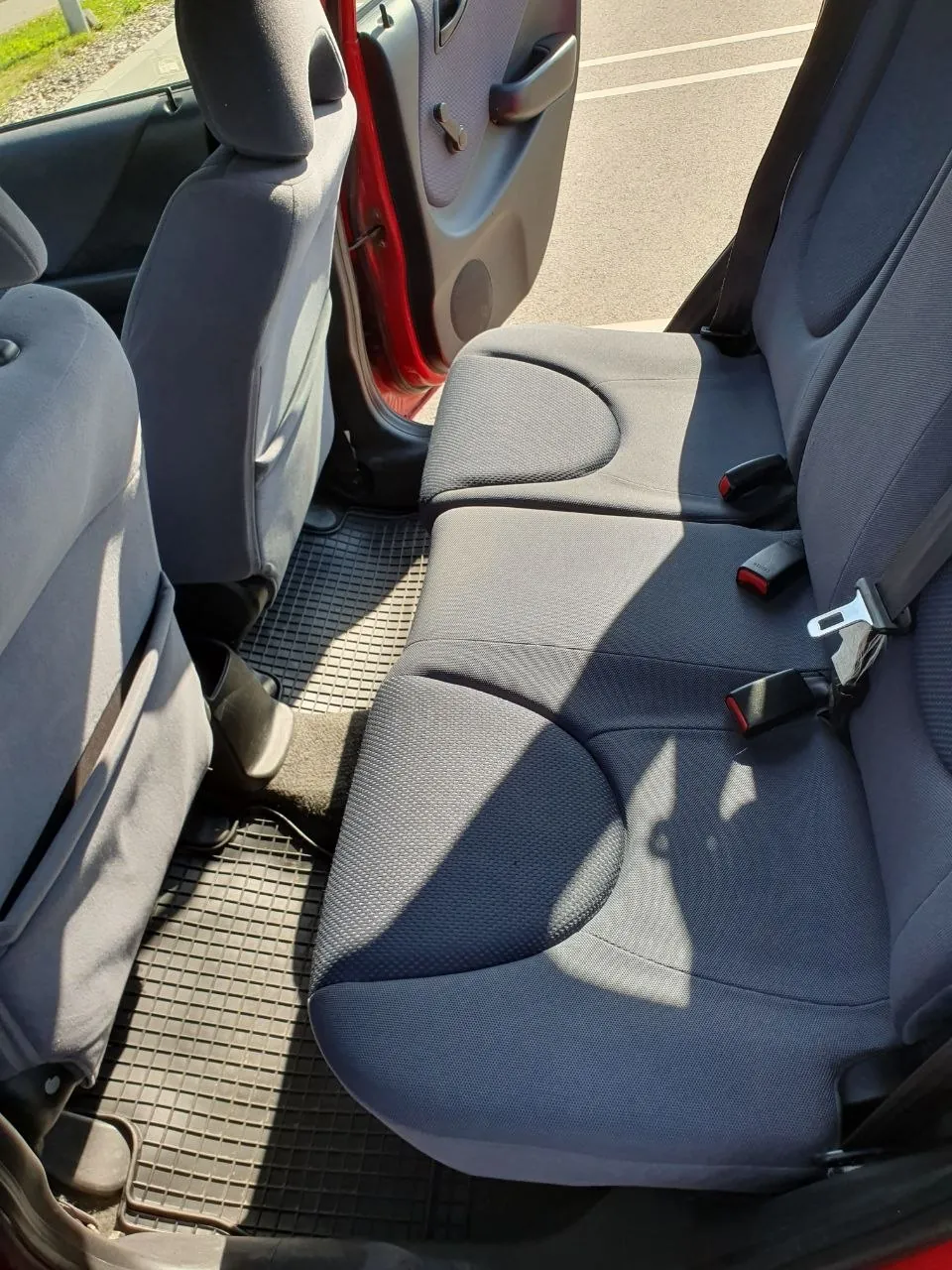 Honda хэтчбек 1.4 бензин 2002 8