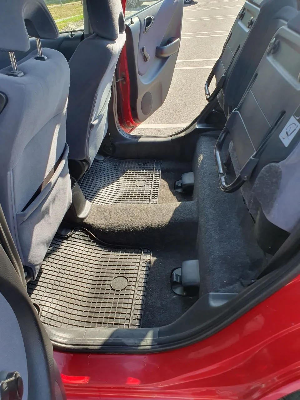 Honda хэтчбек 1.4 бензин 2002 7