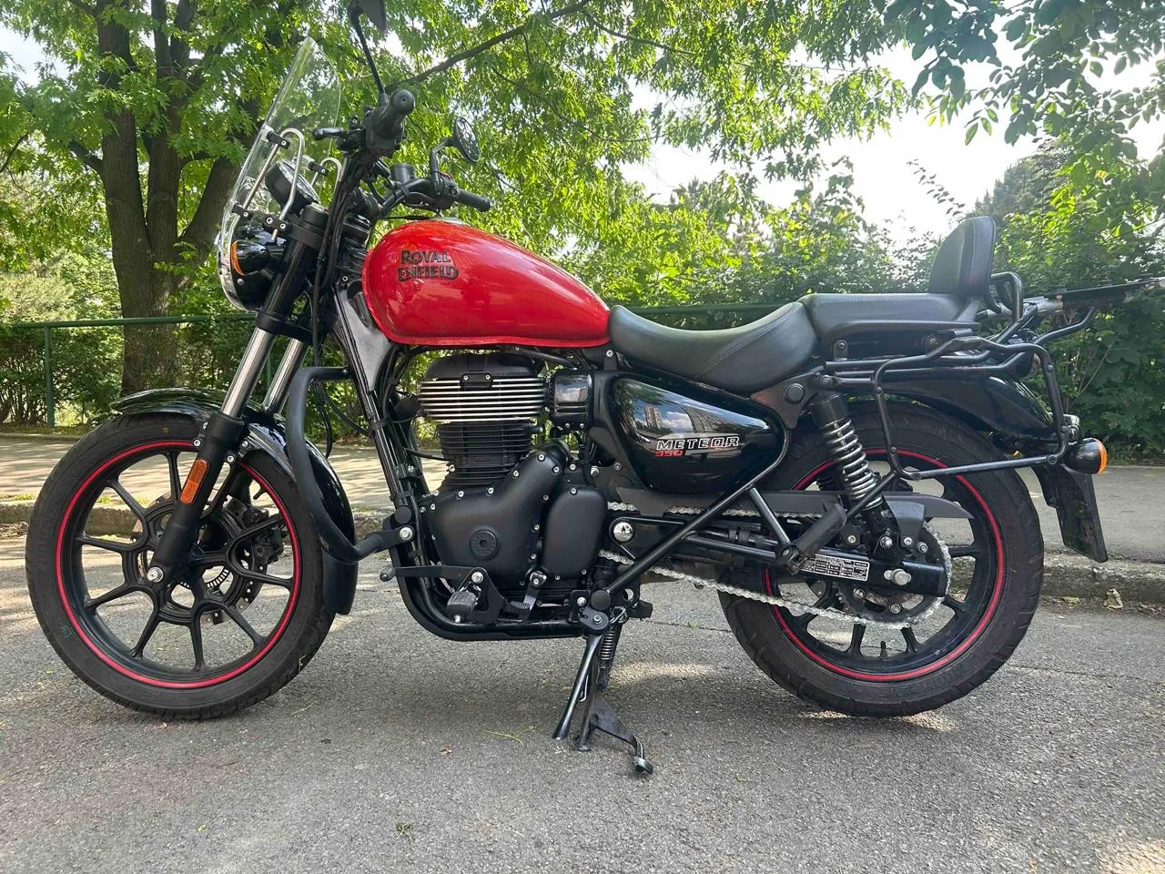 Мотоцикл Royal Enfield Meteor 350 2023 Белград 3