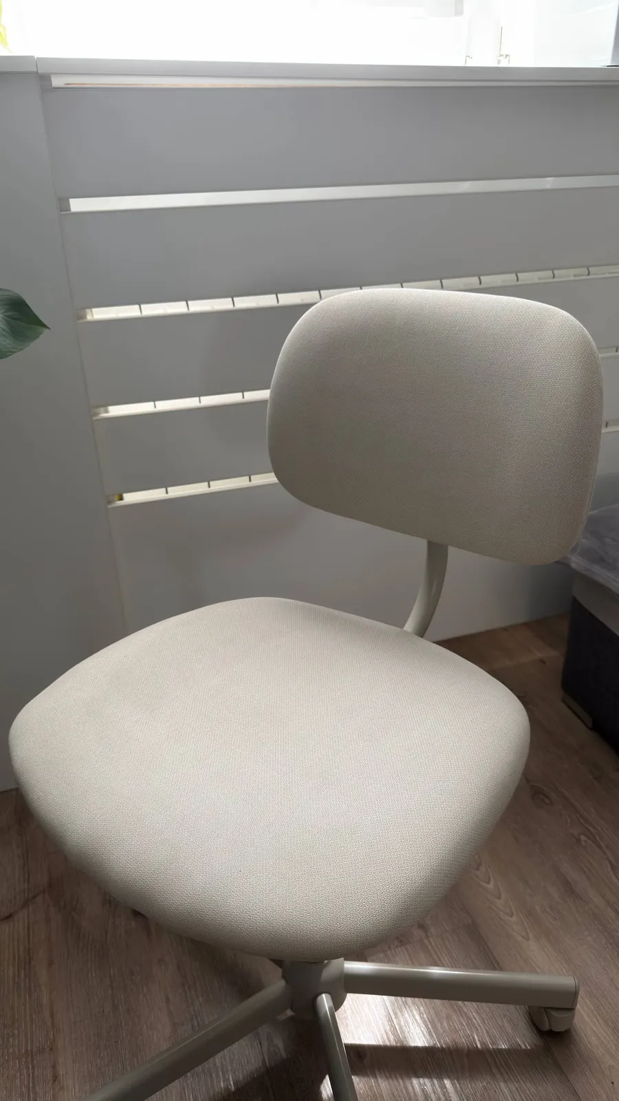 Офисный стул IKEA регулируемый 2