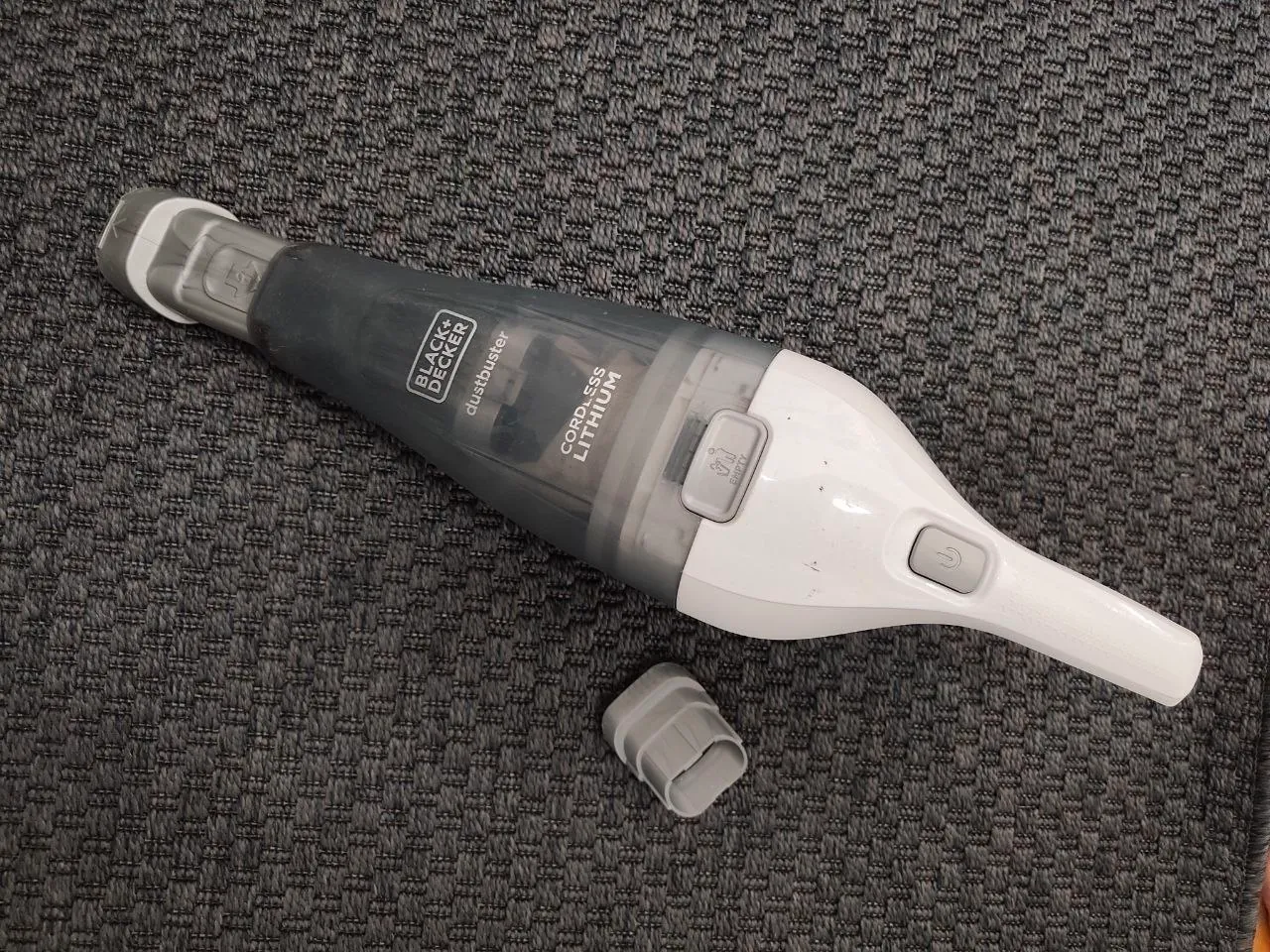 Утюг Philips и пылесос Black Decker 4