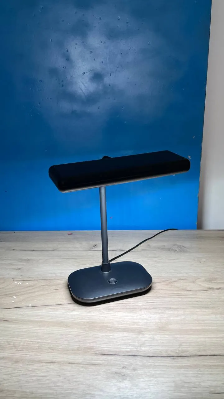 Настольная LED-лампа с режимами света 4