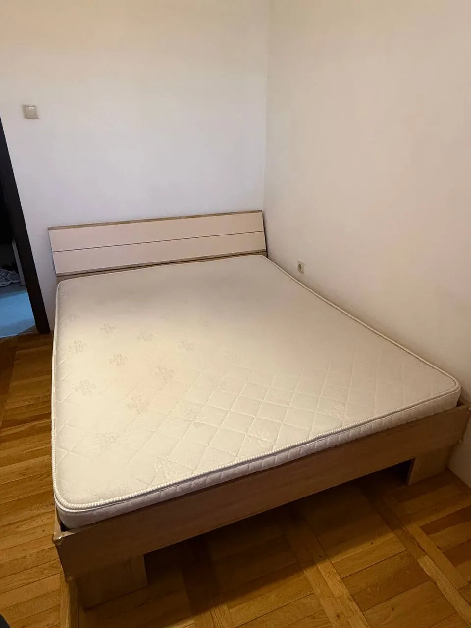 Кровать и матрас 160х200 Ново Населье 1