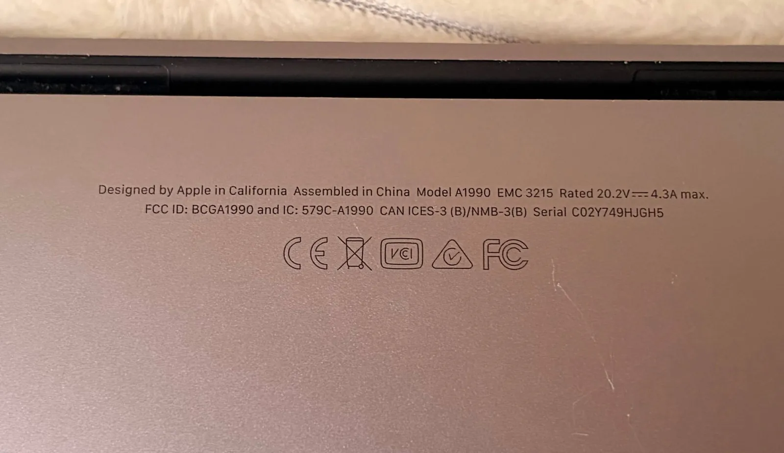 **MacBook Pro 15" (2018)** 4