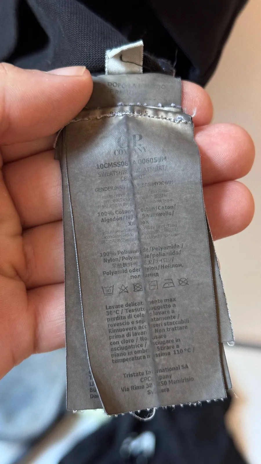Продам оригинальный лонгслив C.P. Company. 5