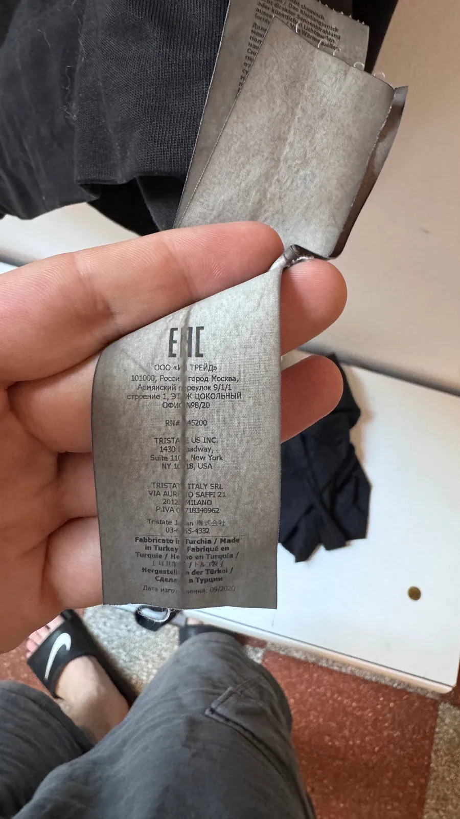 Продам оригинальный лонгслив C.P. Company. 6