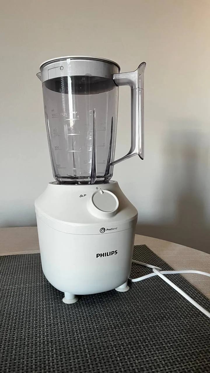 Продам блендер Philips HR2041. 1