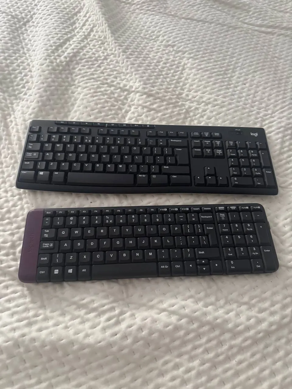Клавиатуры Logitech — 3 штуки 1