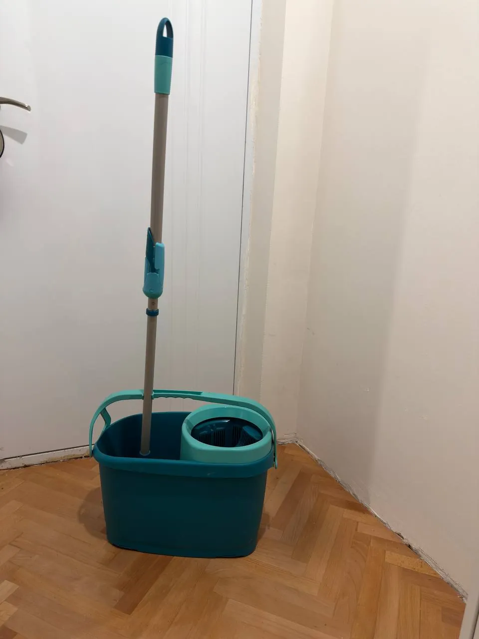Комплект для уборки Leifheit CLEAN TWIST M Ergo 1