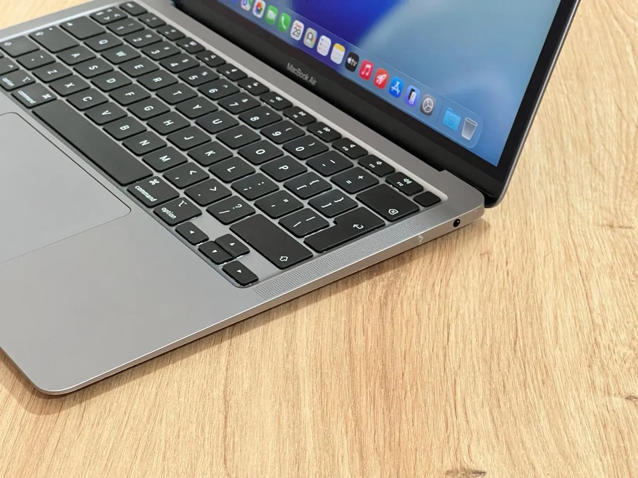 MacBook Air 13 M1 2020 8GB 256GB 3