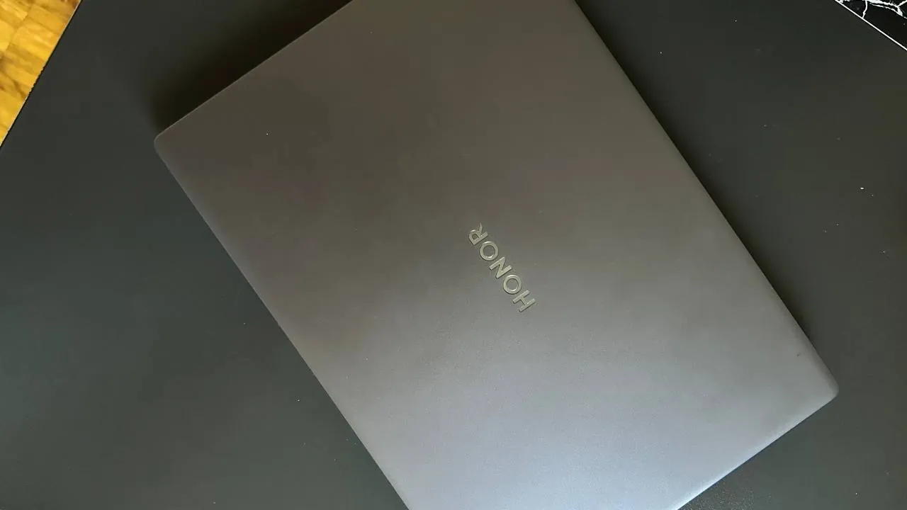 Ноутбук Honor i5 16GB 500SSD 2025 2