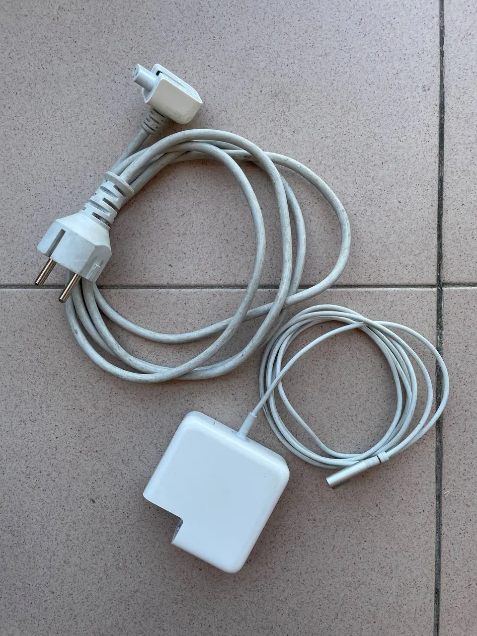Блок питания Apple MagSafe 60W MacBook 1