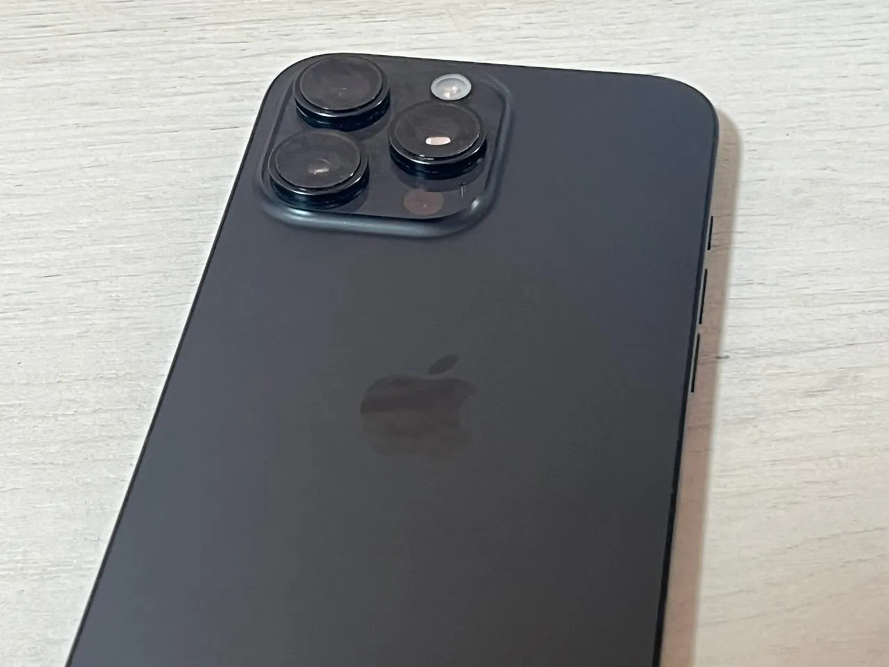 iPhone 16 Pro Max 256GB Белград 4