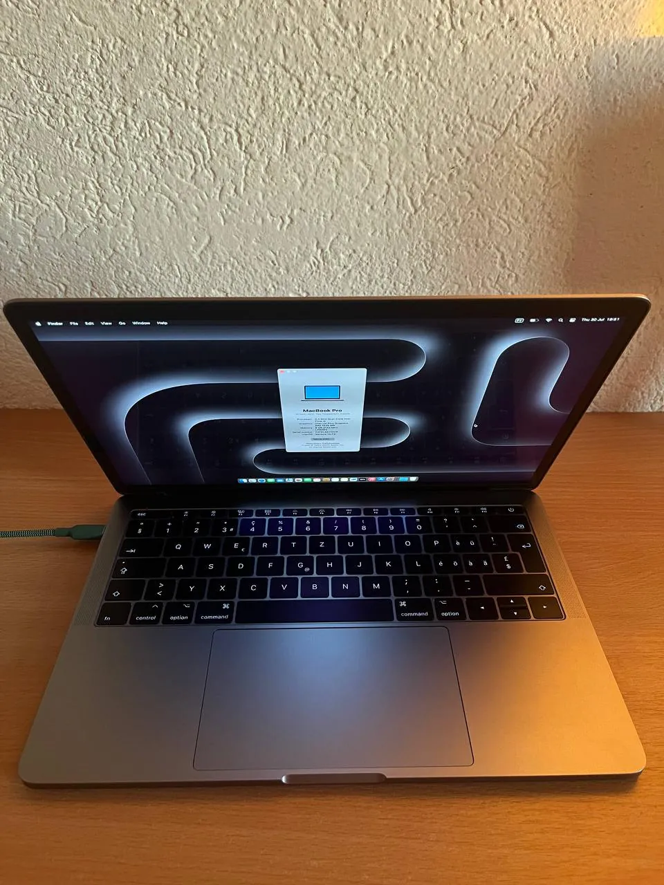 MacBook Pro 13 2017 i5 256GB под ремонт 2