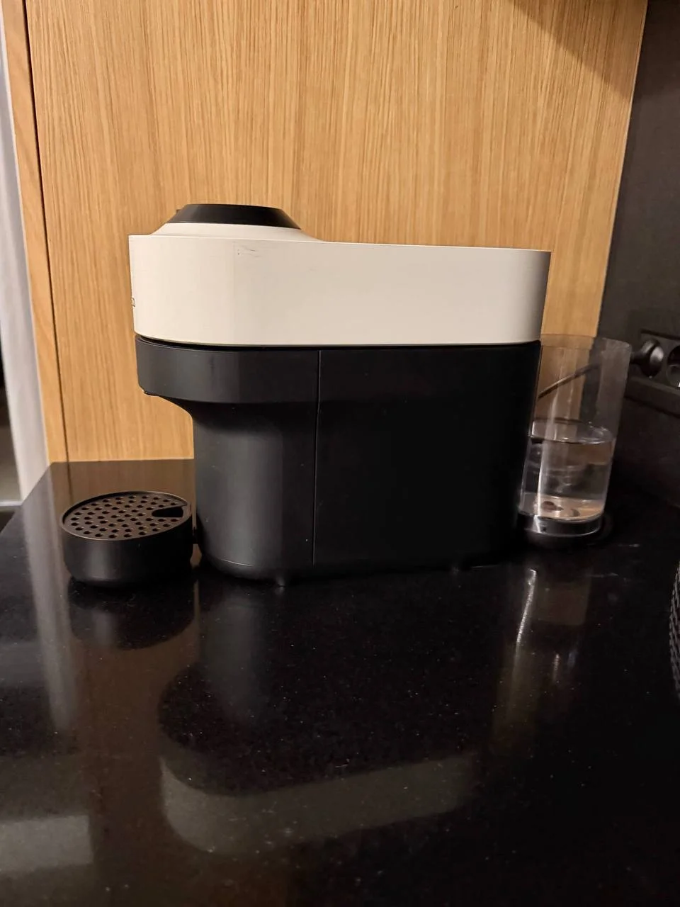 Капсульная кофемашина Nespresso Vertuo Pop 1