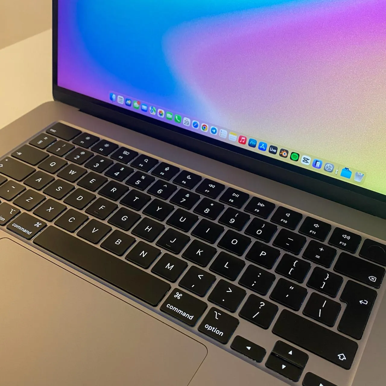 MacBook Air 2023 15 дюймов 16GB 512GB 6