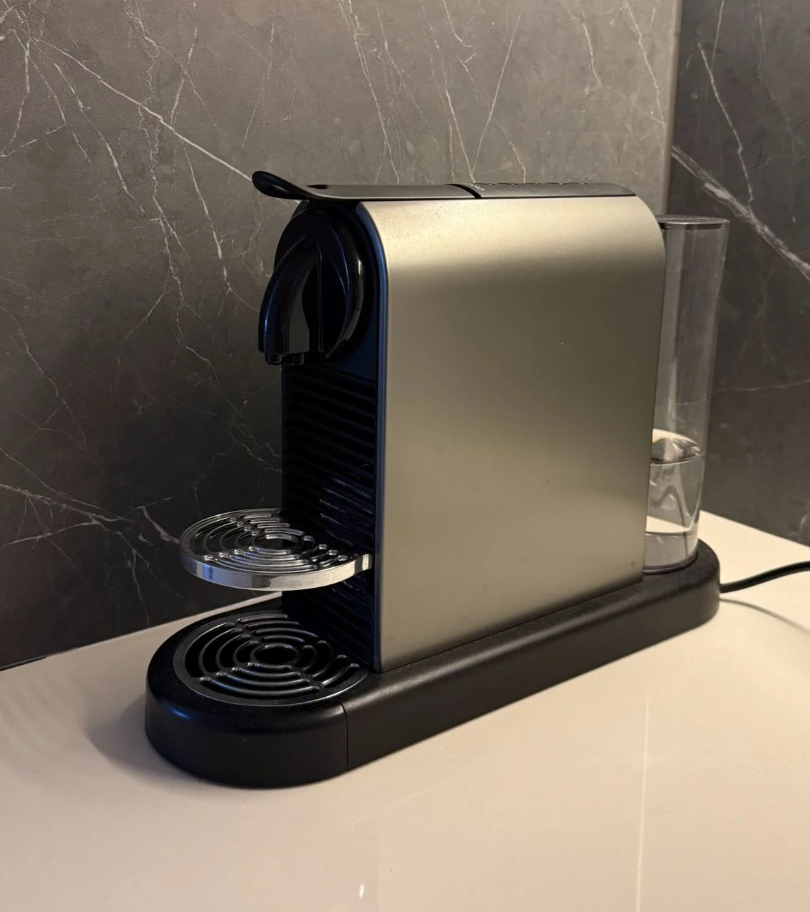 Кофемашина Nespresso Citiz Platinum 1