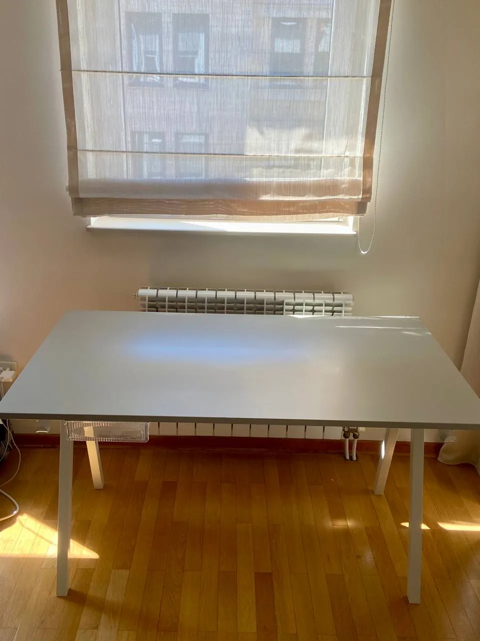 Рабочий стол IKEA Trotten 140×80 2