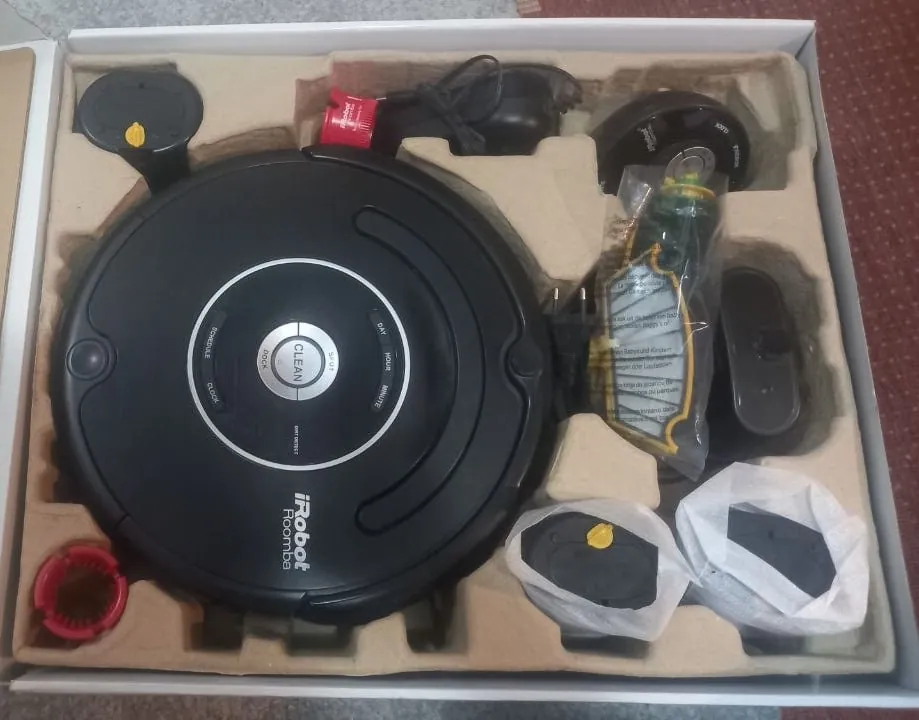 Пылесосы Roomba iRobot 581 и Kärcher MV 3 Premium 2