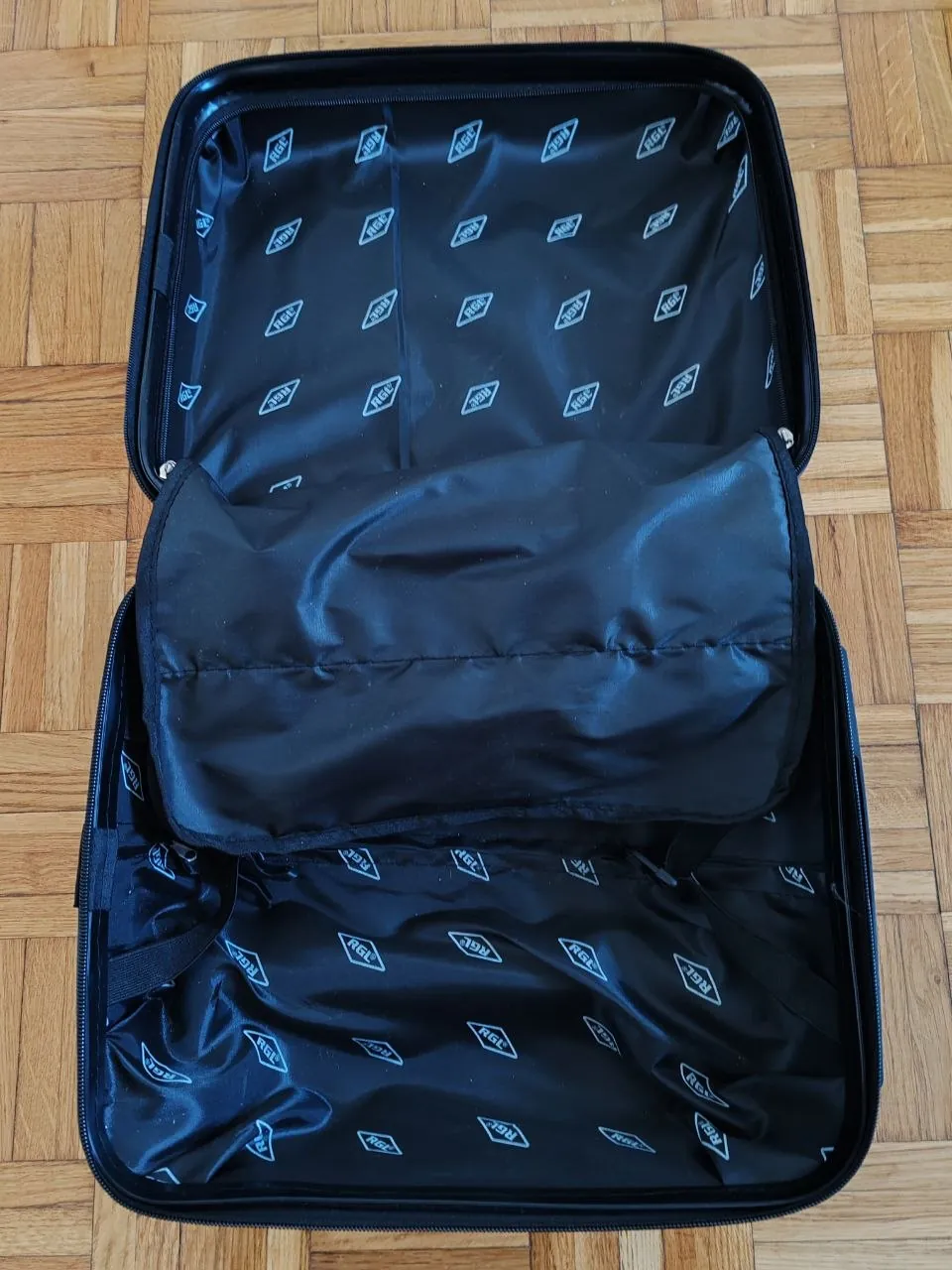 Чемодан ручная кладь 40×30×20 см 20 л 5