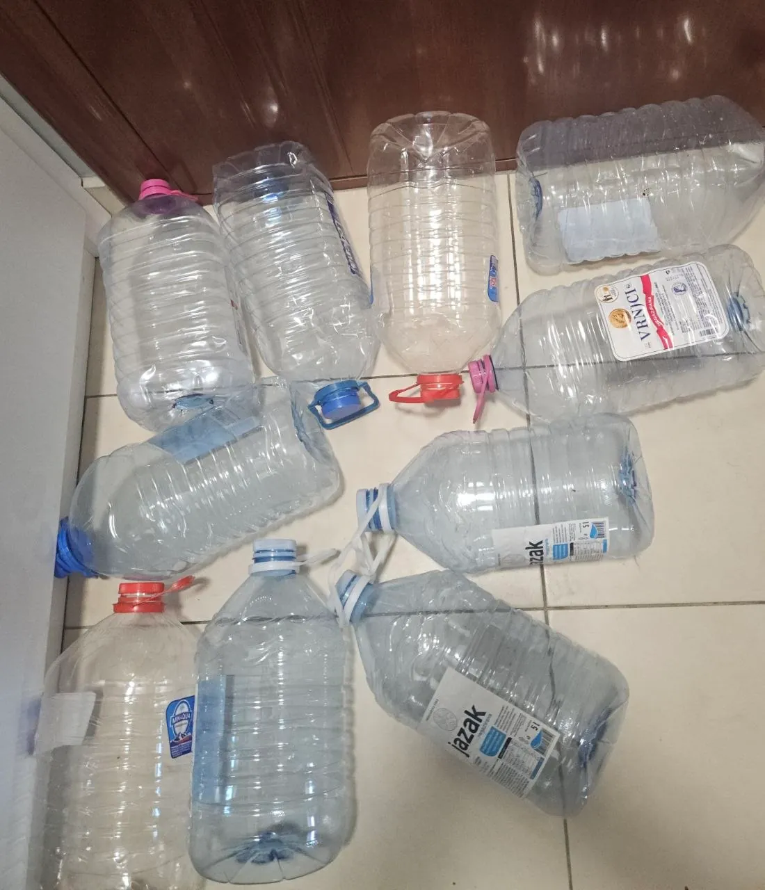 Бутылки для воды бесплатно 1