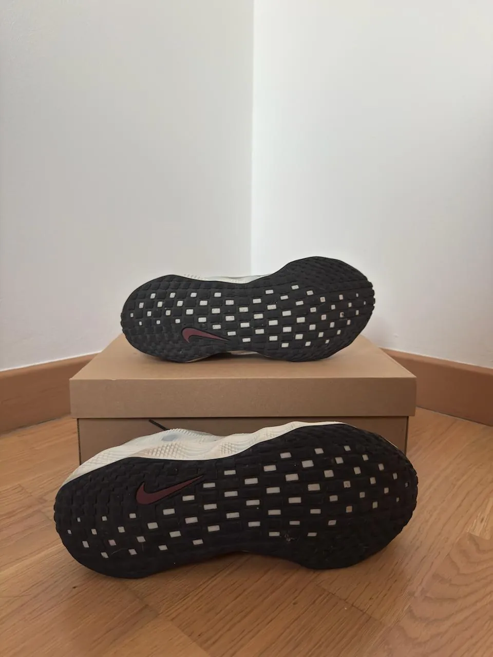 Кроссовки Nike Ava Rover EU 44.5 4