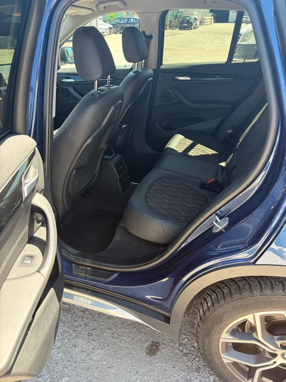 BMW X1 sDrive18d 2020 дизель автомат 8