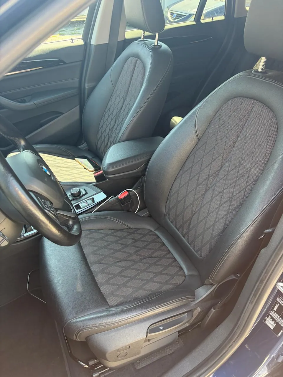 BMW X1 sDrive18d 2020 дизель автомат 7