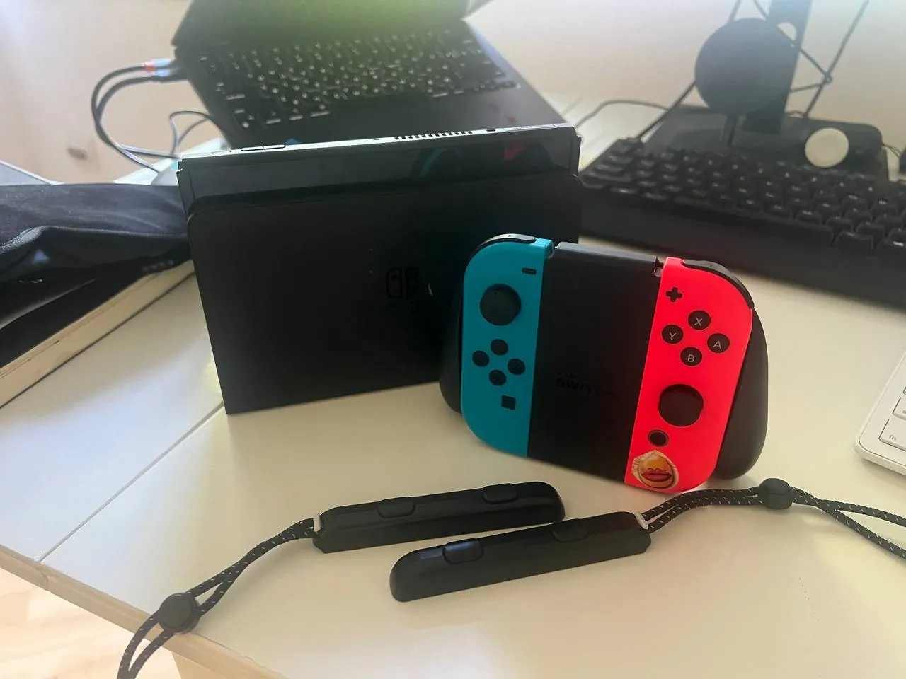 Nintendo Switch с док-станцией 2