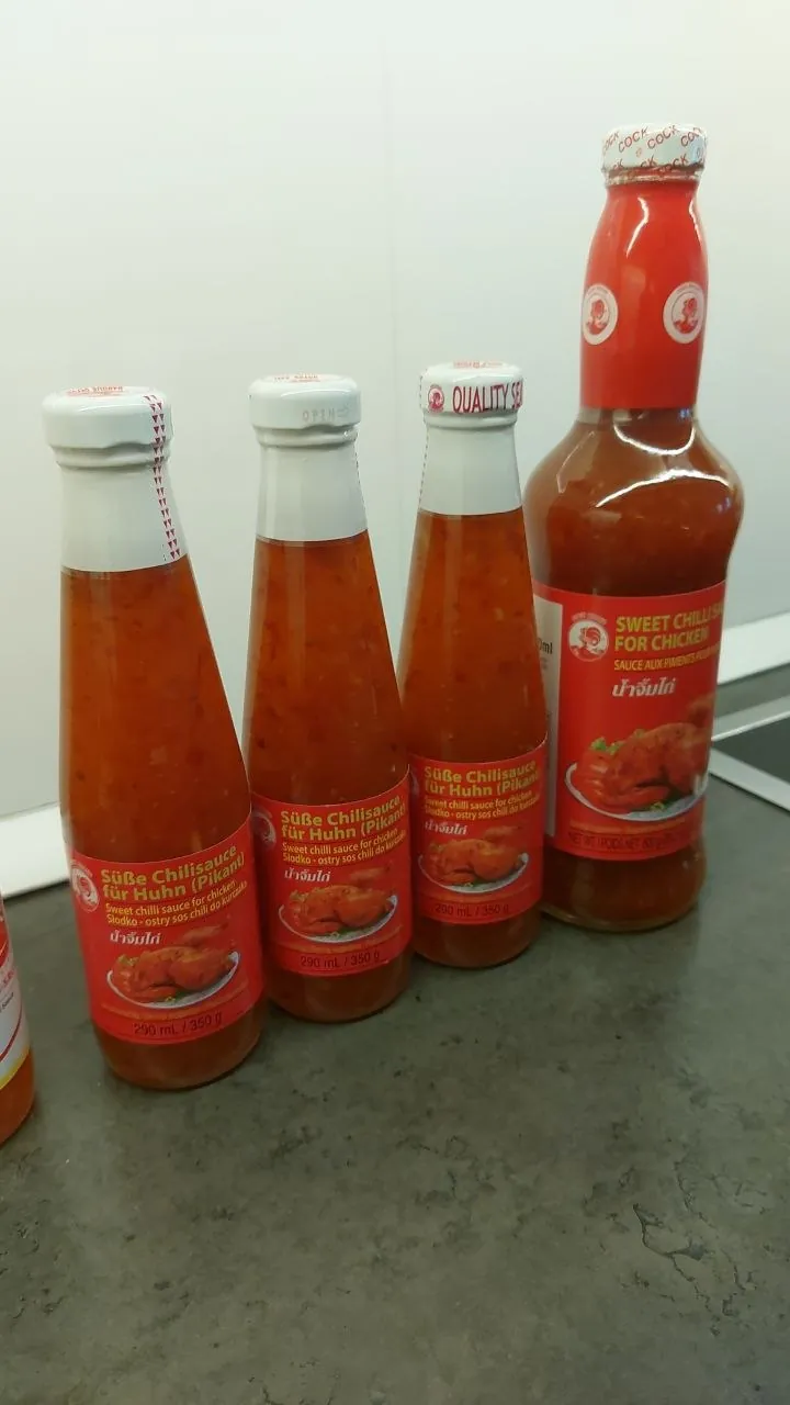 Очень вкусный сладко- острый соус. Продам по300дин. 1