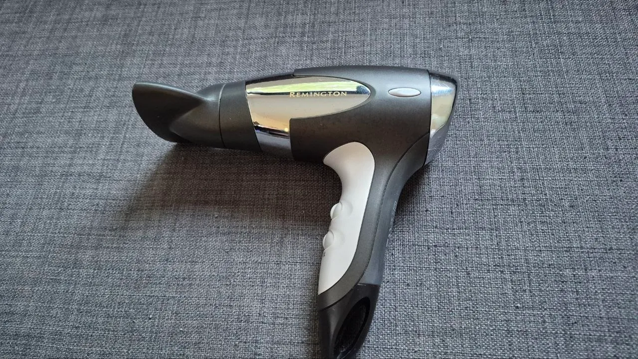 1) Паровой Утюг Philips DST1030/20 2