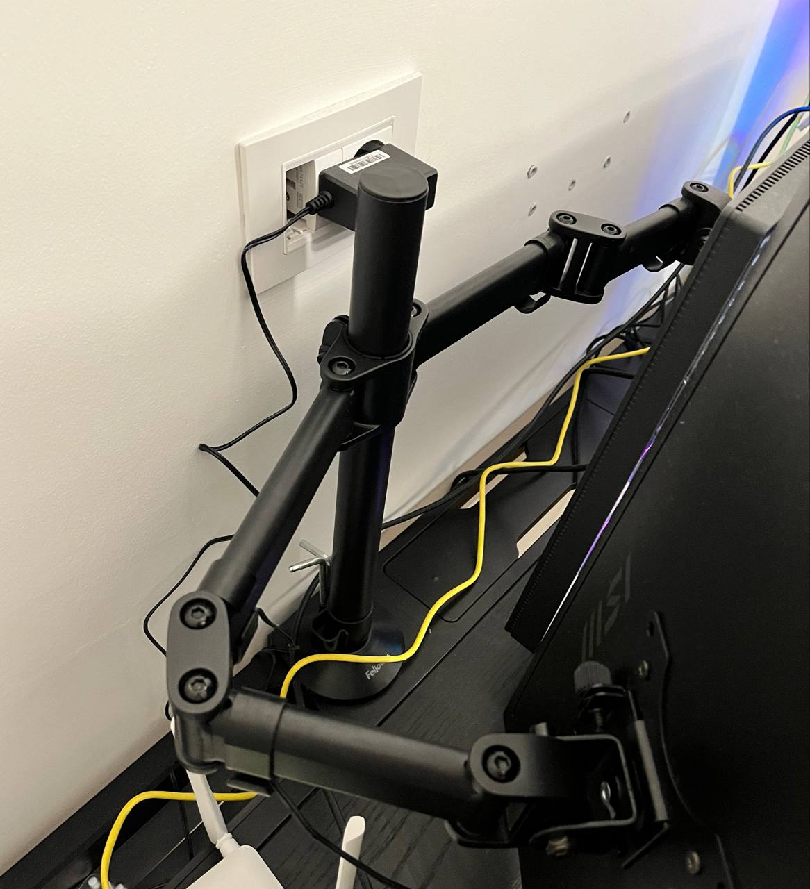 Ноутбук Lenovo Ideapad 100 6